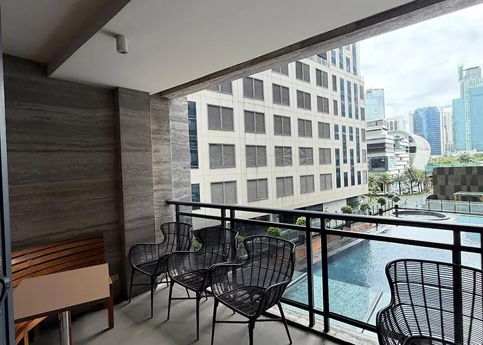アパートホテル Knightsbridge Residences マニラ市